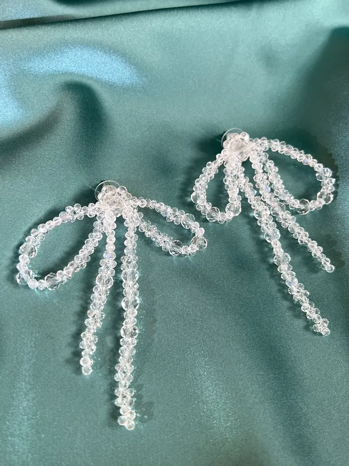 Bow bead-embellished Earrings
