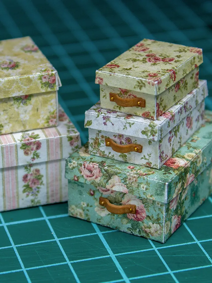 TEMPLATE Miniature vintage boxes for 1:12 scale dollhouse
