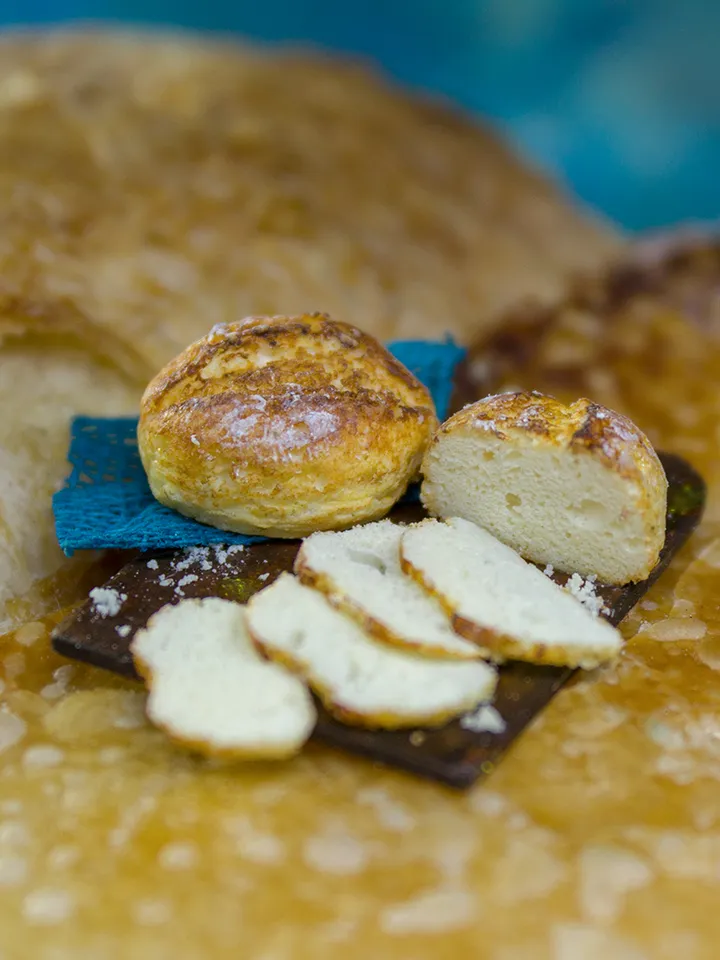 TUTORIAL Miniature bread with polymer clay