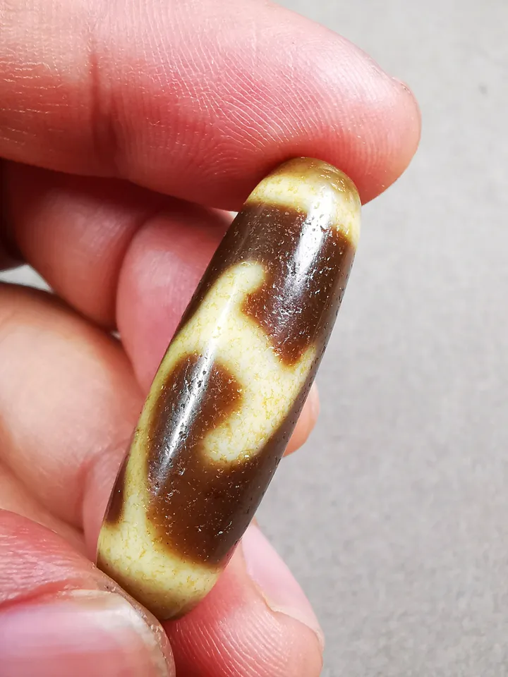 Gandhanra Tibetan Green Tara Dzi Bead,Tibetan Chung,Protective Amulet,Small Size 36*11 mm