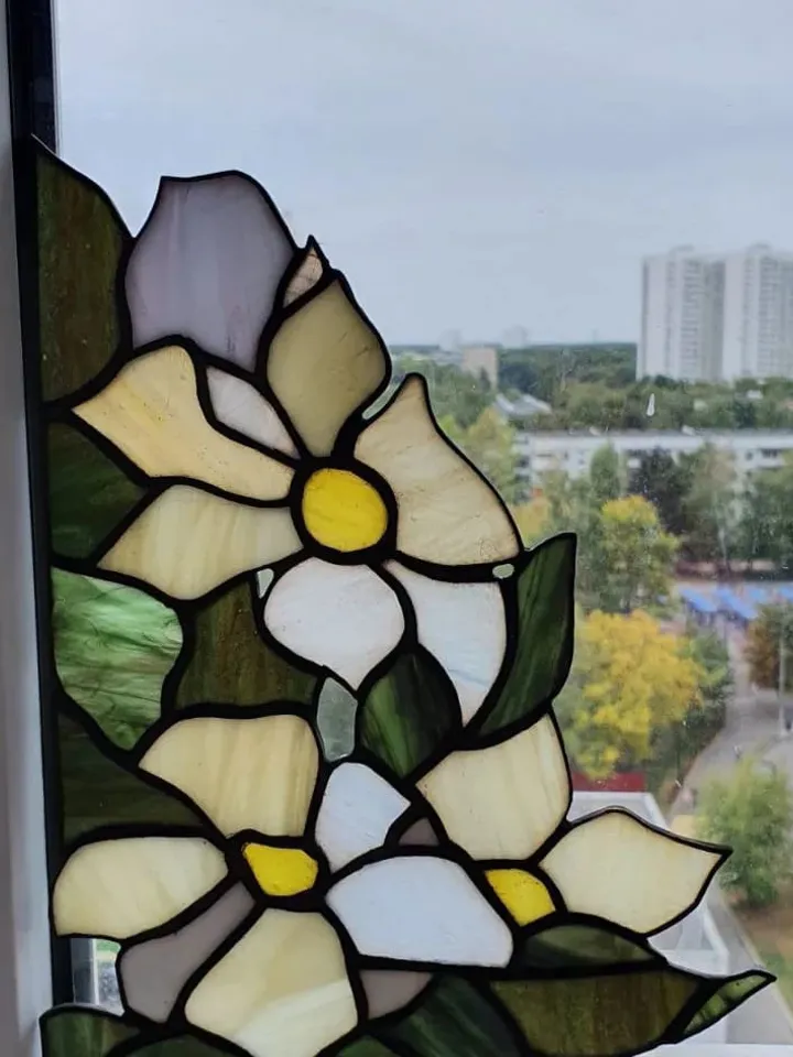 Tiffany Stained Glass Window Corner "Daisies"
Tiffany Stained Glass Corner "Daisies" for Windows
Tiffany-Style Stained Glass: Window Corner with Daisies
Tiffany Glass Art: Window Corner "Daisies" Design
Tiffany Stained Glass "Daisies" Corner Accent for Wi