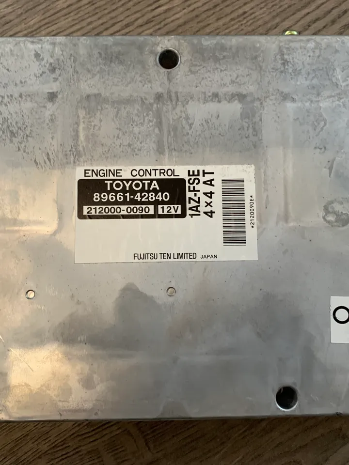 Engine Control Module ECU 89661-42840 8966142840 Toyota RAV4 1AZ-FSE