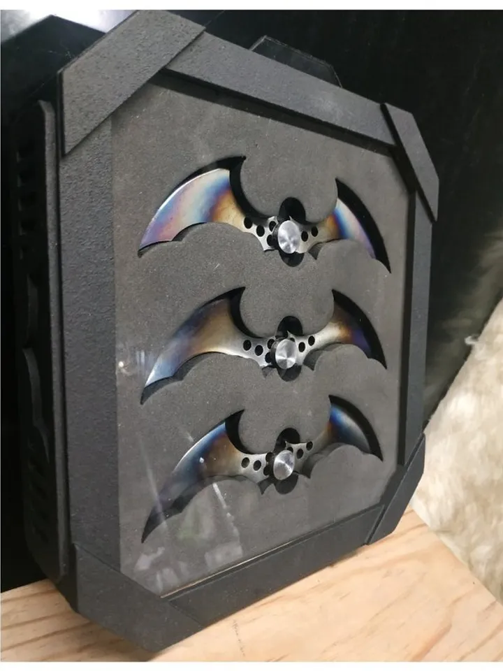 Batman cosplay - Batarang - a set of batarangs - made of steel - One unit is a 3