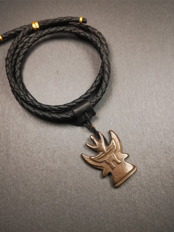 Gandhanra Handmade Tibetan Buddhist Amulet Garuda,Garula,Suparna,Golden-winged Bird Pendant,Made of Thokcha,1.38",30 years old