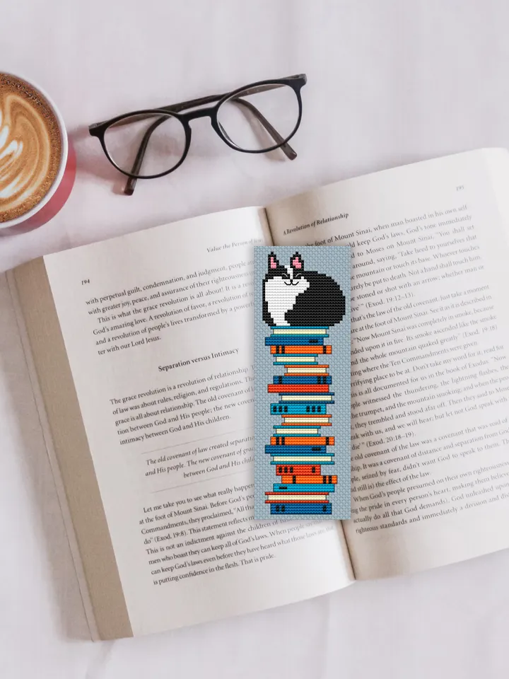Smart Cat cross stitch bookmark pattern