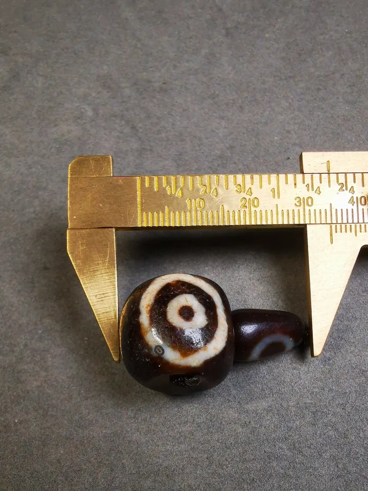Gandhanra Old 2 Eyed Dzi Guru Bead,T-drilled 3-Hole Mala Bead, Prayer Bead,Connector Bead for Buddhist Bead