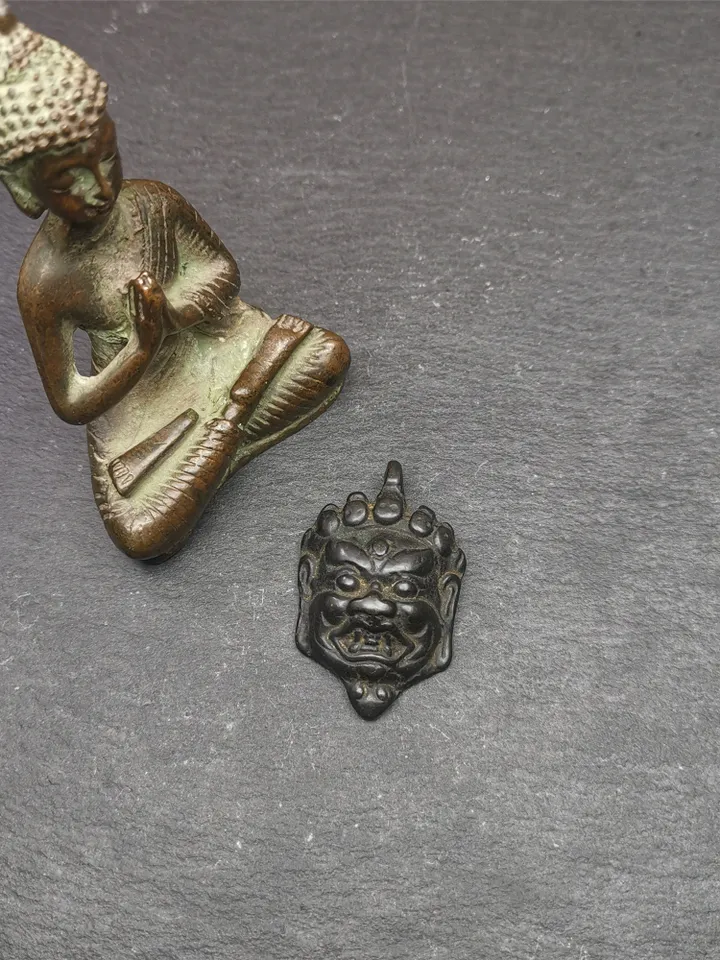 Gandhanra Antique Tibetan Buddhism Thokcha Amulet,Mahakala Pendant,Bhairava Mask,1.8" × 1.2"