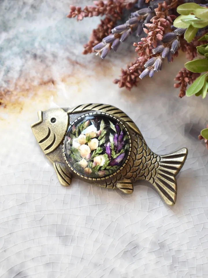 Real Flower Brooch. Brooch-fish with wildflowers in resin. Summer Brooch.
