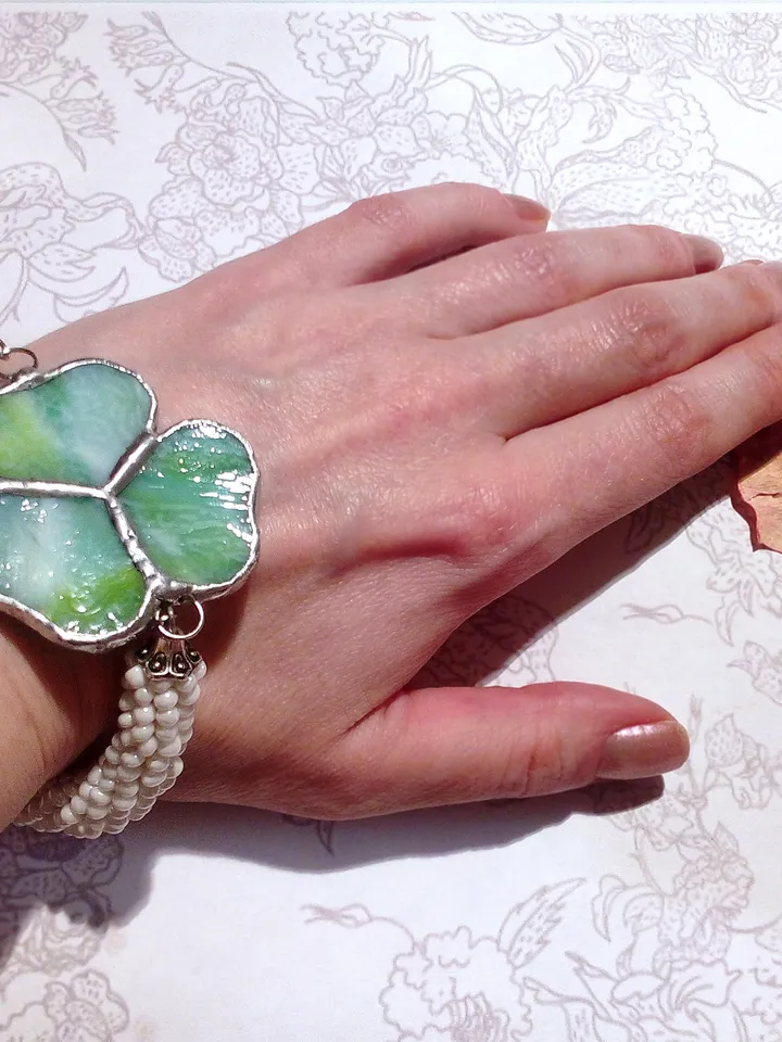 Shamrock bracelet, St Patricks 3 leaf clover Irish bracelet, st patricksday Clover trefoil leaf