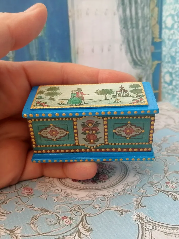 Doll box. Miniature. 1:12.