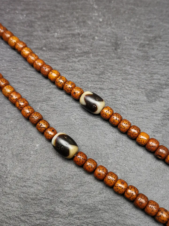 Gandhanra TibetanTiger Tooth Dzi Bead Accessories,Dzi Spacer Beads,Marker Beads for Mala,Necklace,amulet,0.4&quot; × 0.54&quot;