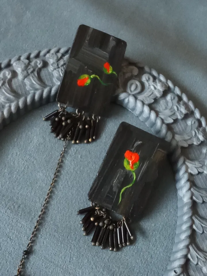 "Scarlet poppy" earrings