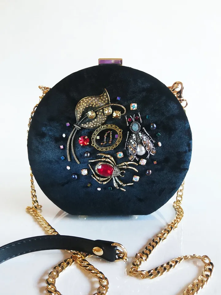 Class Black velvet with brooches-fats and crystals Swarovski