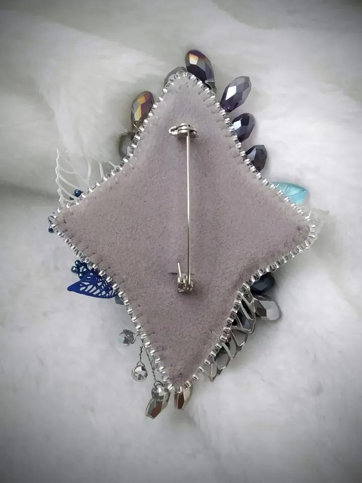 Handmade beaded brooch flower blue berry, one of a kind jewelry, flower brooch, leaf brooch, swarovski pearls earrings,
