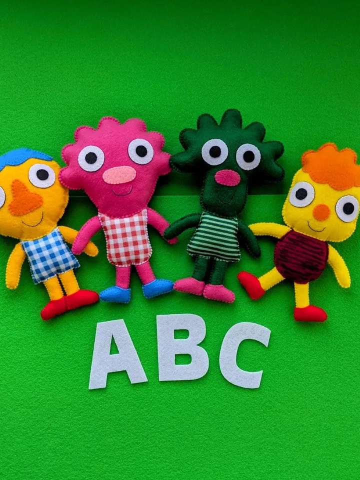 Super Simple Songs - Kids Songs. Alphabet Song with Noodle and Pals. Toy Noodle, Blossom, Cheesy, Broccoli. Set 4 toy