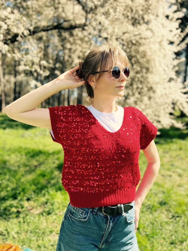 Women's sweater vest