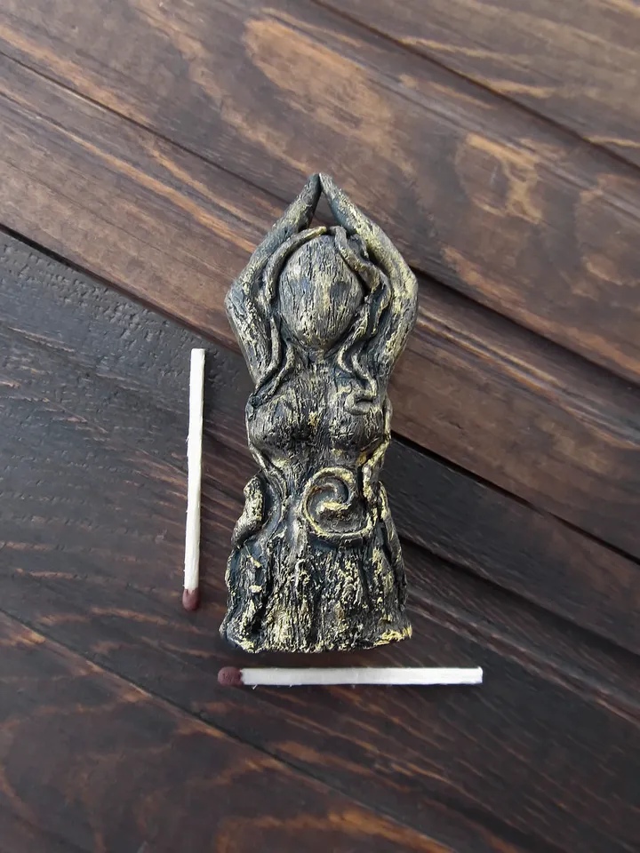 Mother Earth Goddess Gaia Wiccan Pagan statue Nature witch doll Wicca birth art sculpture Figurine Idol fertility Amulet Altar doll gift
