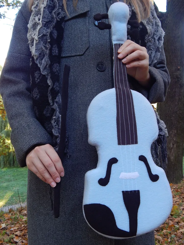 Violin plush toy with sound recorder