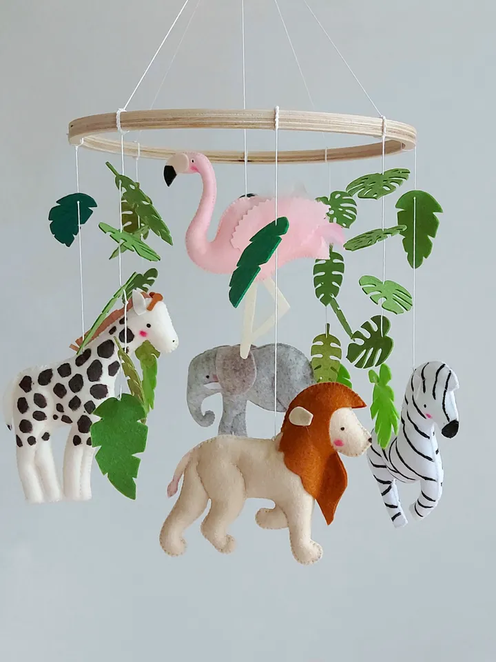 Baby Mobile safari animals ,Crib cot Mobile , New baby gift , Jungle modern Nursery decor