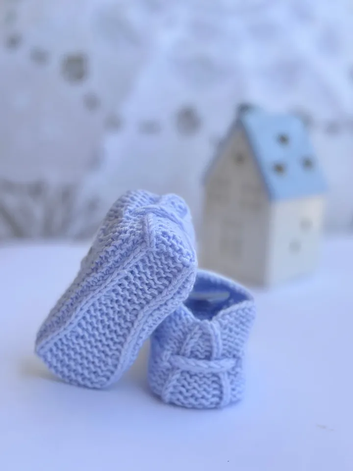 PDF Newborn Booties Seamless Knitting Pattern – Comfort for Your Newborn Tiny Feet with video ENG