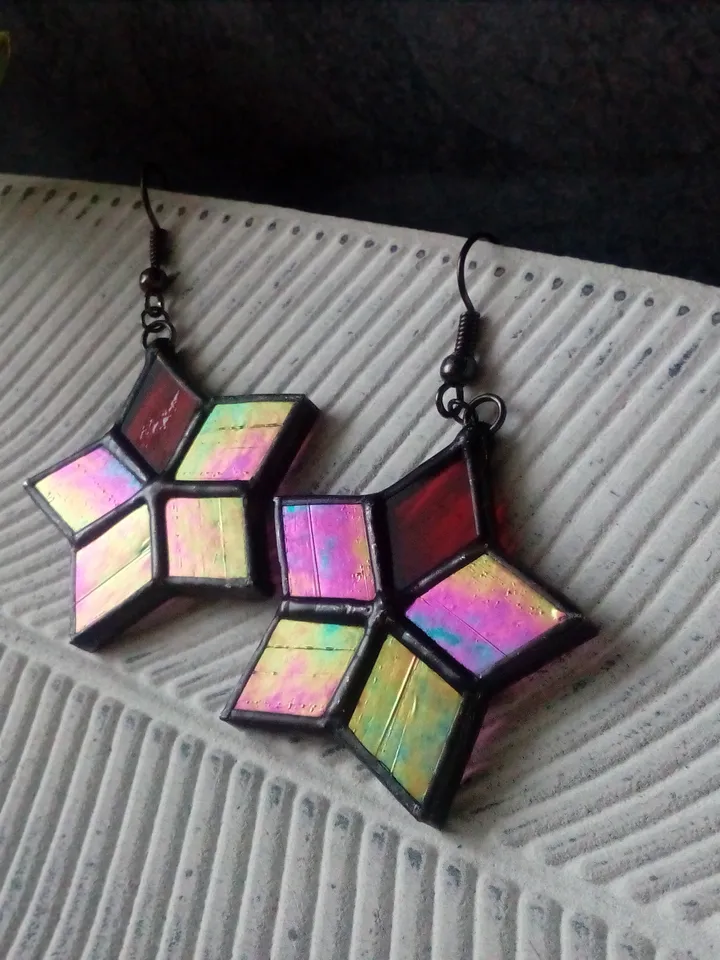 Star stained glass Iridescent earrings - Hoya flower geometric dangle earrings