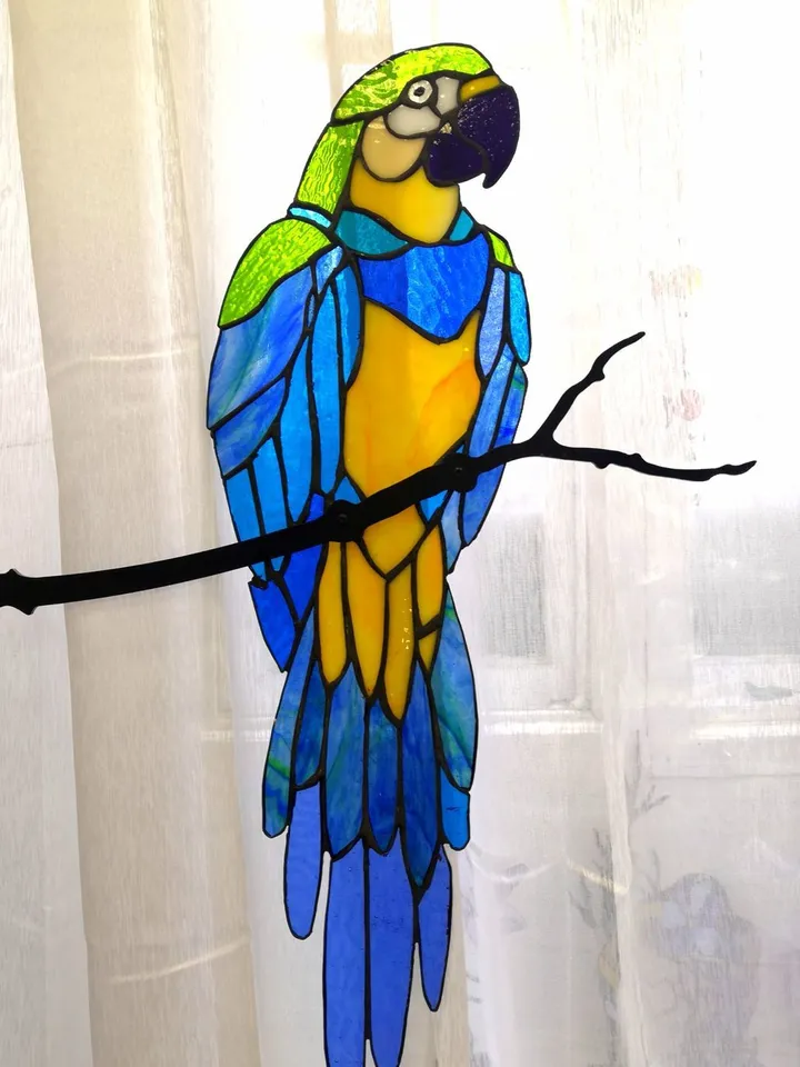 Macaw Parrot "Lucky One", Tiffany Stained Glass Art, Colorful Macaw Bird Glass Art, Tropical Parrot Tiffany Glass Decor, Stained Glass Macaw Wall Art, Handmade Glass Parrot Suncatcher, Exotic Bird Tiffany Stained Glass, Lucky Macaw Window Ornament