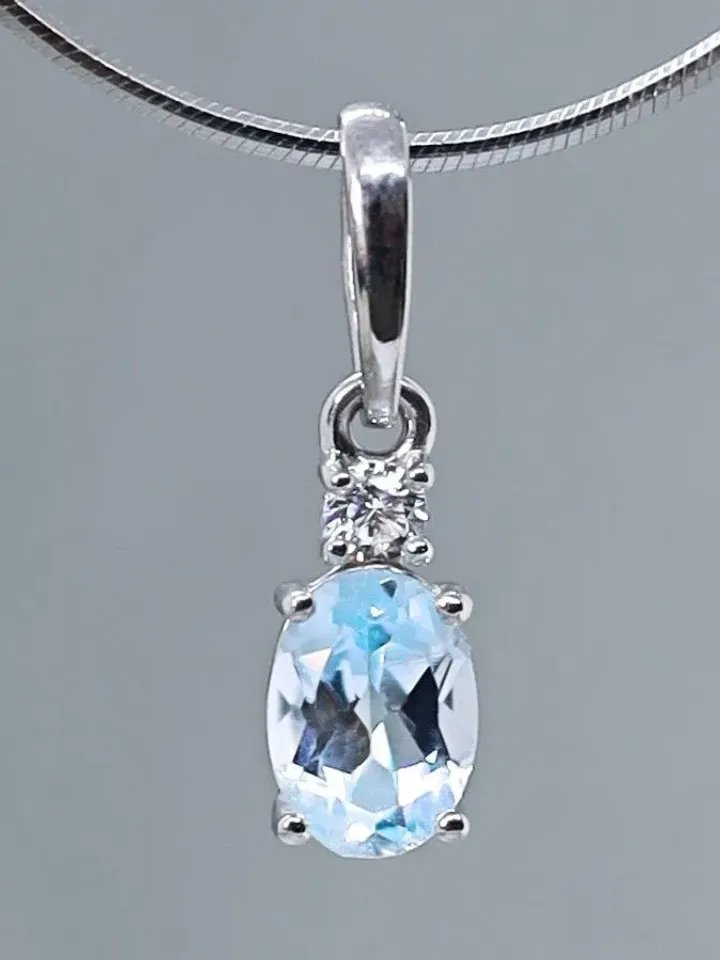 Pendant, locket, silver 925 with topaz