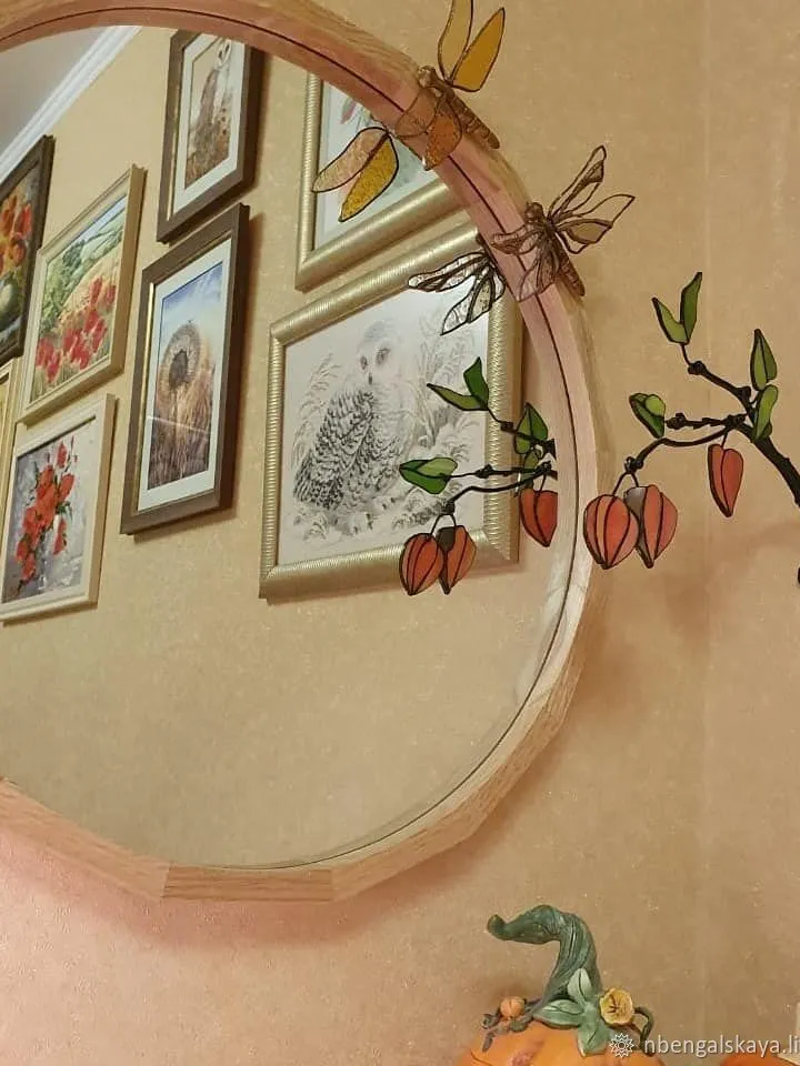 Physalis. Tiffany-Style Stained Glass Composition, Physalis Stained Glass Arrangement, Physalis Tiffany Glass Composition, Handcrafted Physalis Art Glass Branch, Decorative Tiffany-Style Physalis Stem, Glass Physalis Flowers on Metal Branch