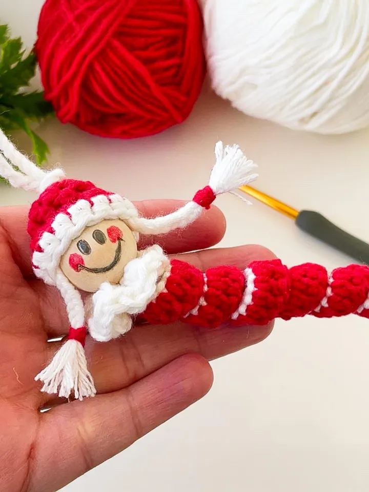 Crochet Santa Caterpillar, Digital Holiday Crochet Pattern for Decor, Adorable Christmas DIY Ornament Gift for Beginners
