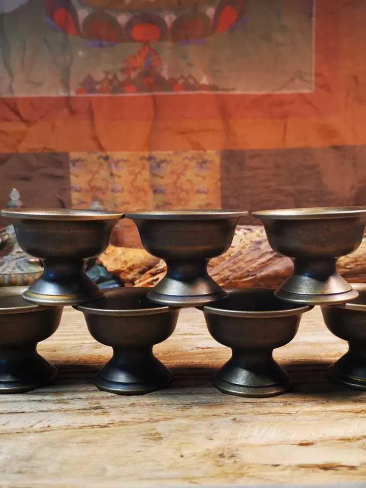 Gandhanra Handmade Tibetan Buddhist Offering Butter Lamps,Made of Red Copper,1 Set of 7 Lamps