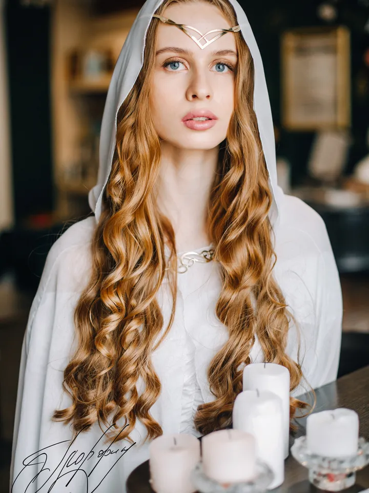 Narrow and light diadem universal accessory, boho and romantic style evening prom tiara, elven jewelry Ancona