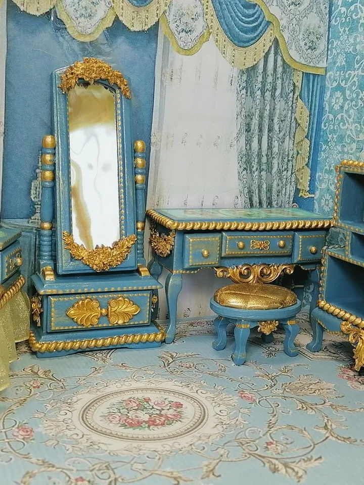 Dollhouse mirror.1:12 scale.