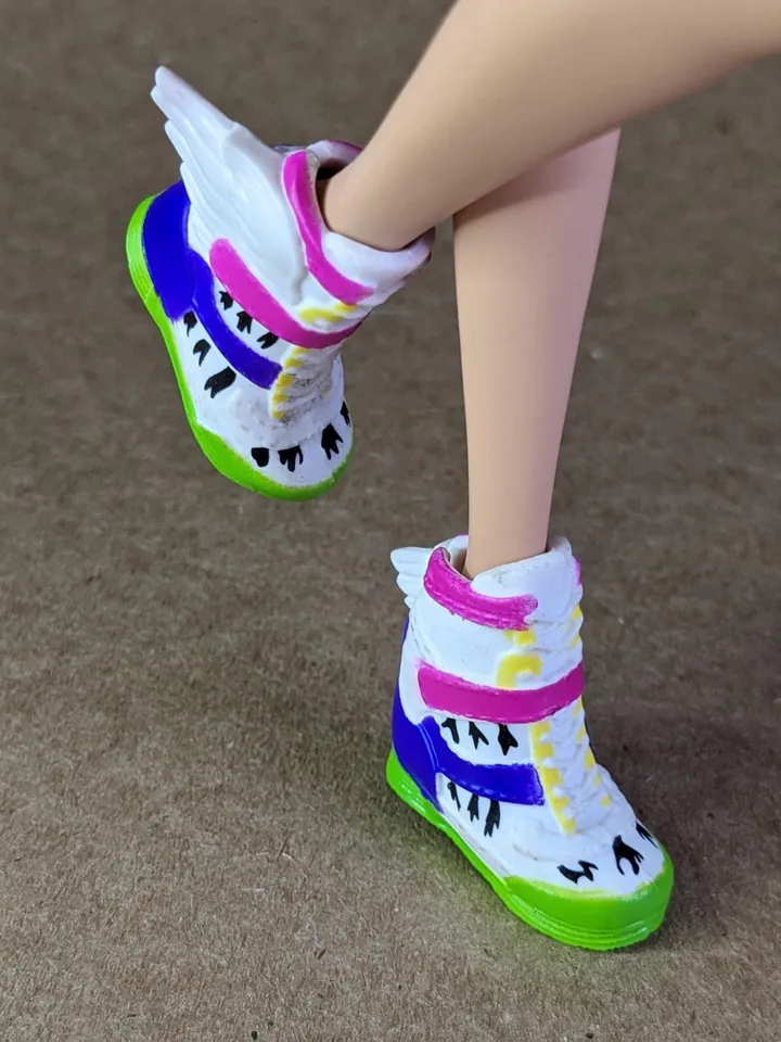 White wings snickers for 11 inch female dolls (MH g1, g2 or EAH)