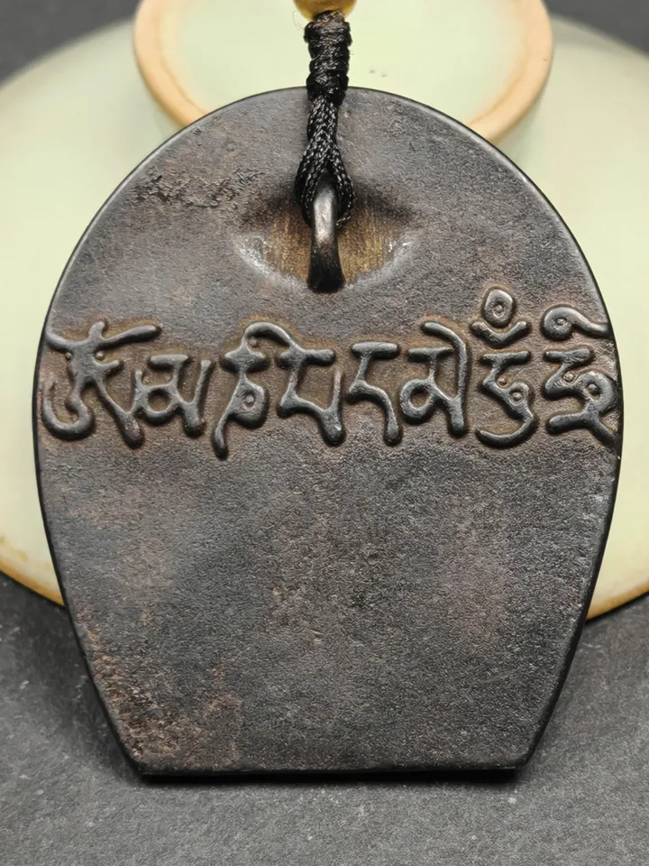Vintage Tibetan Chenrezig / Padmapani Amulet,Gandhanra Buddhism Badge Pendant, Spiritual Gift,Protective Charm,Made of Thokcha,49×42mm