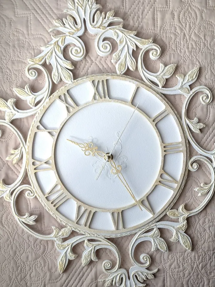 Small white wall clock with gold ornament and roman numerals in vintage style Silent clock for bedroom, living room or nursery Gift for Christmas, Birthday, Mother's Day, Wedding, Housewarming