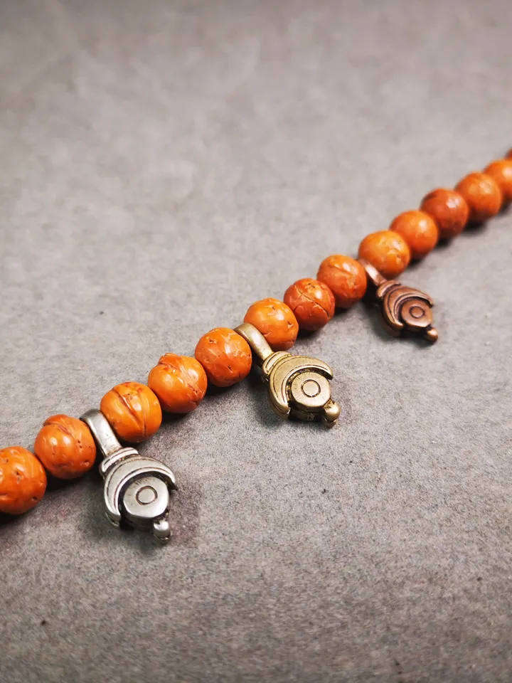 Gandhanra Handmade Buddhist Mala Counter Clip,Bum Counter Clip for Prayer Beads,Mani Jewel/Wish-Fulfilling Cintamani Shape,Mala Accessories