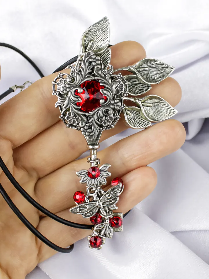 Red Swarovski Gothic Jewelry Set - Vintage Fantasy Necklace & Earrings