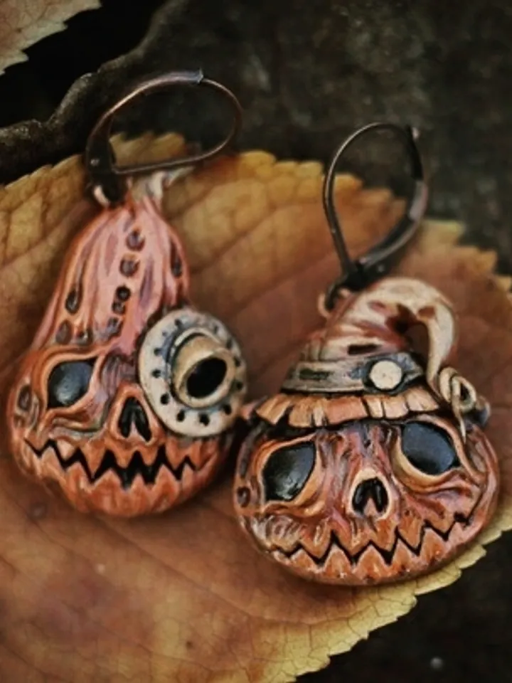 Asymmetric earrings Halloine pumpkins