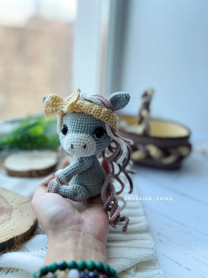 PDF Crochet Pattern Baby Horse in a Basket, Amigurumi horse pattern, Crochet horse, Cute horse, Animal pattern, Small Baby Toy Pattern