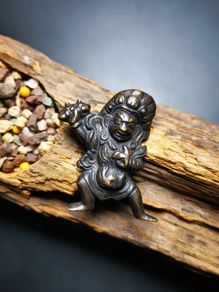 Gandhanra Acient Vajrapani Amulet,Tibetan Buddhism Statue,the Protector and Guide of Gautama Buddha,80 years old