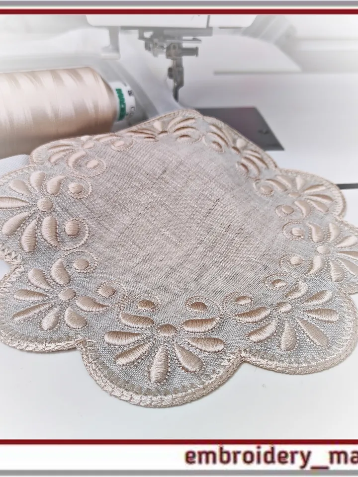 In the hoop embroidery design napkin 2 and wreath 2 designs