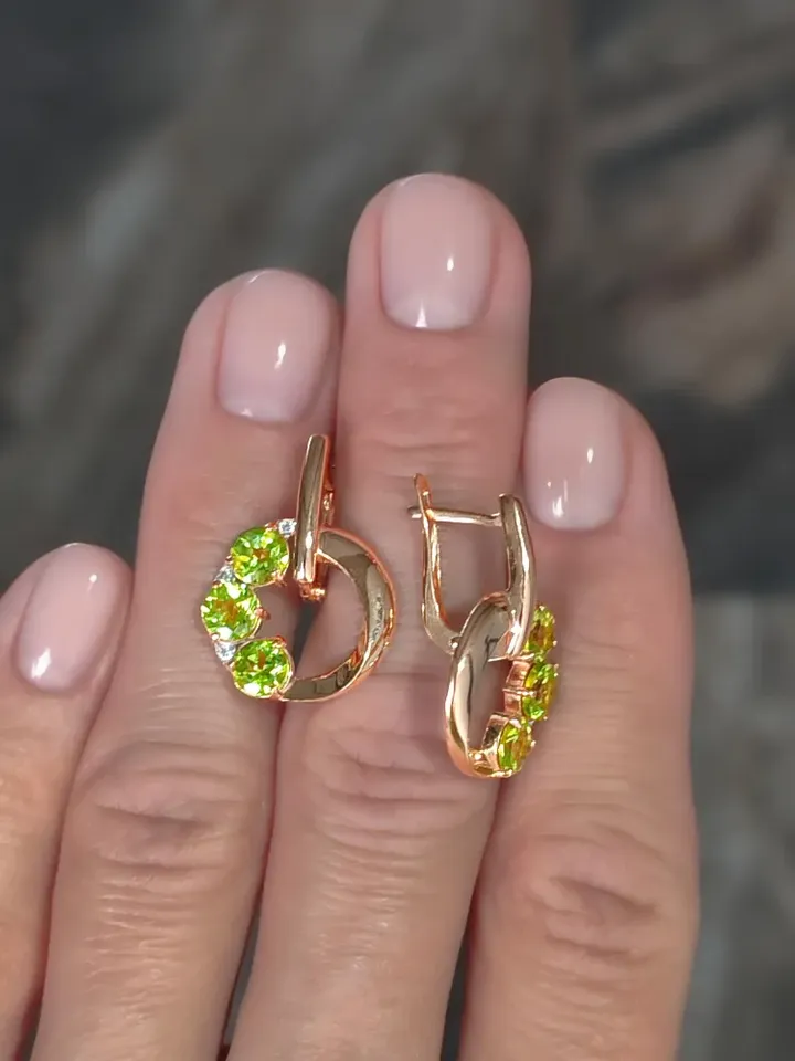 Earrings silver 925 gold plated with natural chrysolite and cubic zirconia