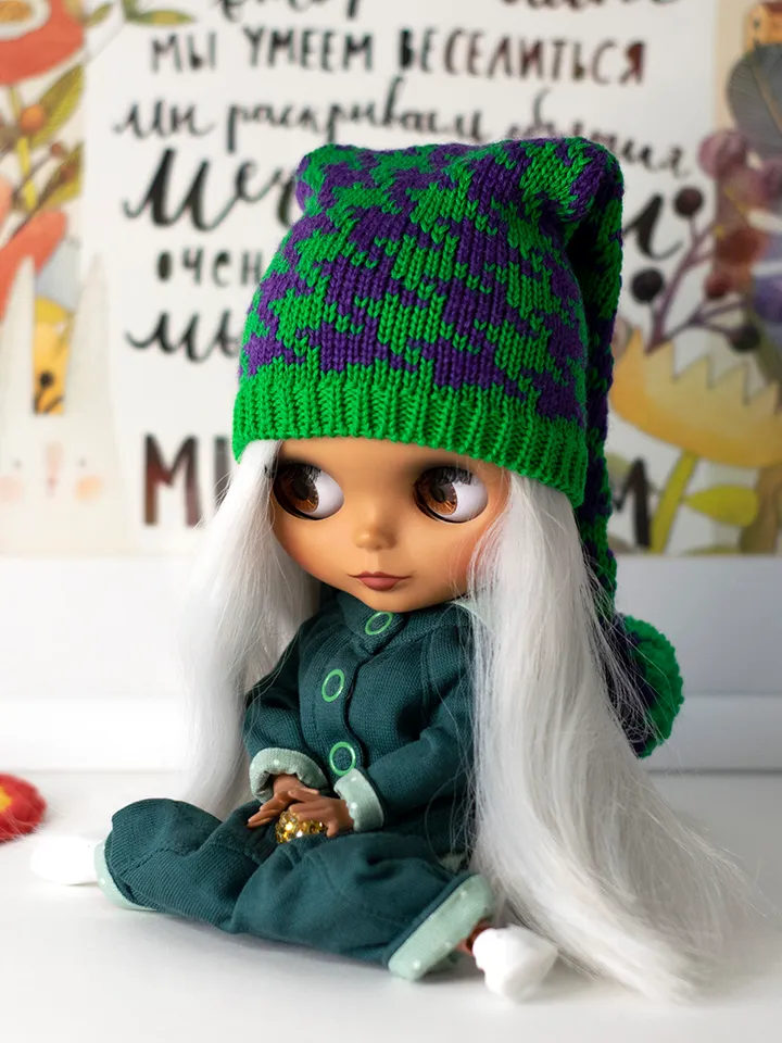 Green hat with pompom for Blythe doll, Pullip doll, Icy doll for Saint Patrick's day or Christmas, irish outfit for doll