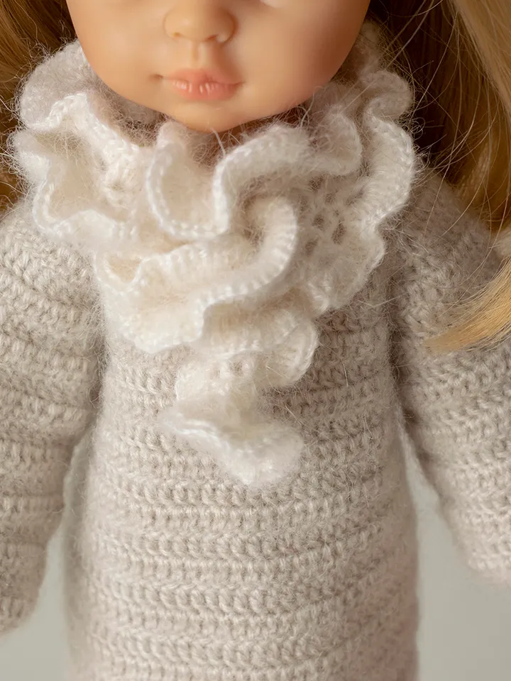 Openwork white scarf for Paola Reina doll, Siblies, Corolle, Little Darling doll, crocheted accessories for 13" dolls
