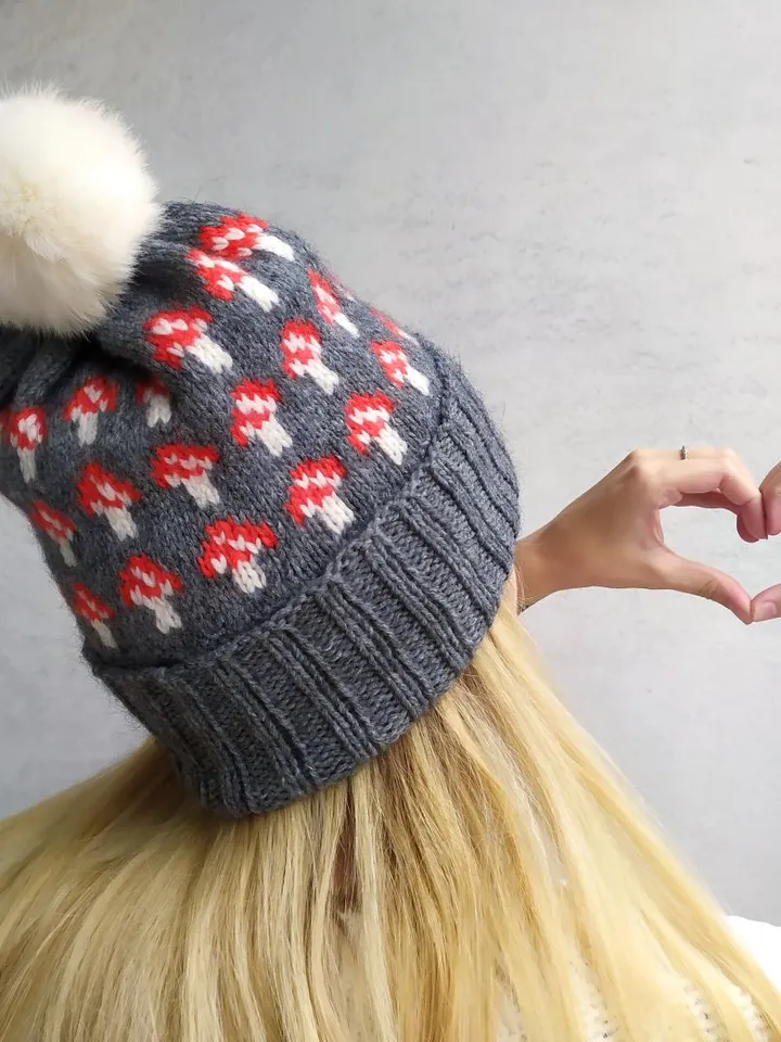 Warm knitted pompom hat