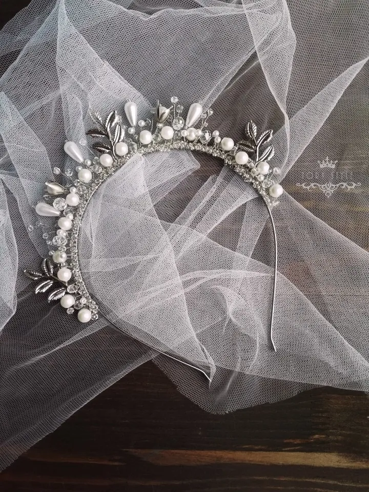 Bride tiara, Pearl weddings headpiece, Wedding crown, Headpiece for bride, Pearl headpiece,Pearl headband, boho headpiece