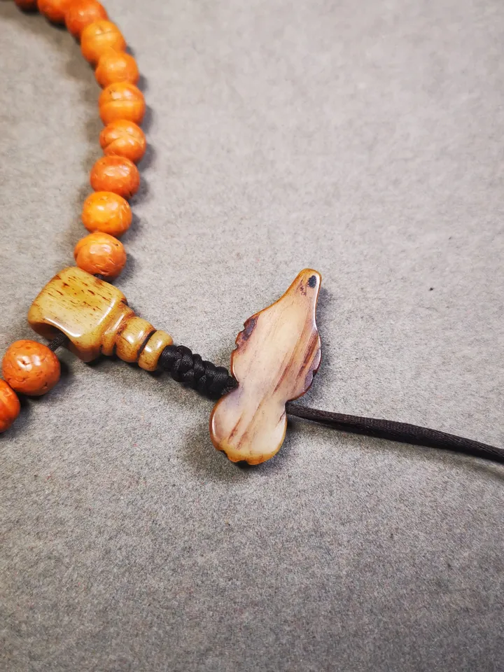Gandhanra Handmade Tibetan Pendant Bead,Bone Carved Spacer Bead for Mala,Scorpion Guru of Padmasambhava Amulet
