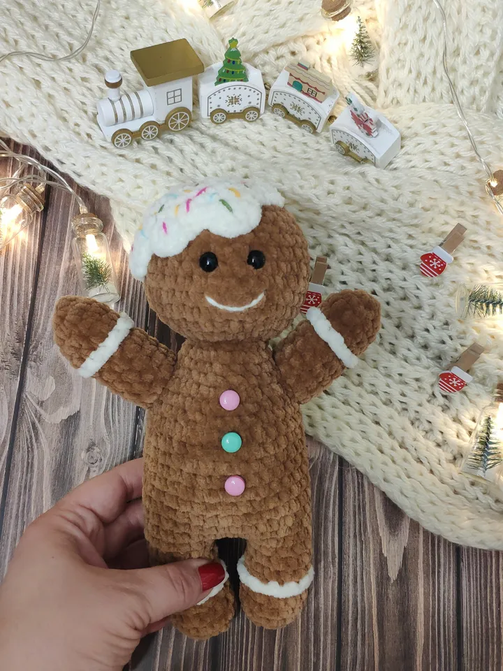 Gingerbread Man christmas easy crochet pattern