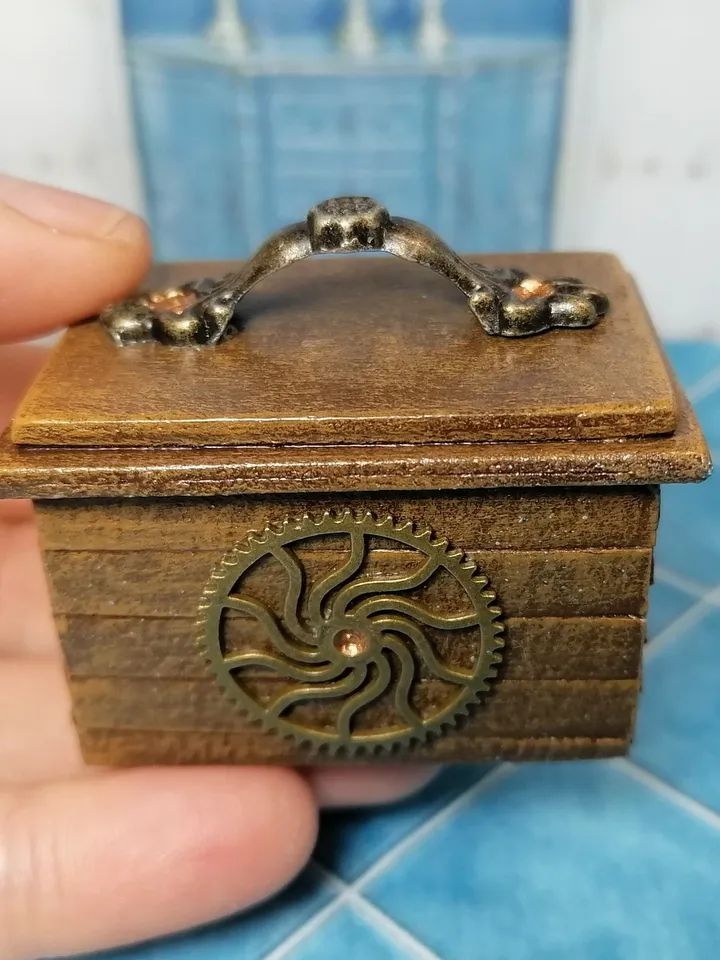 Dollhouse box. Miniature box.Dollhouse accessories.