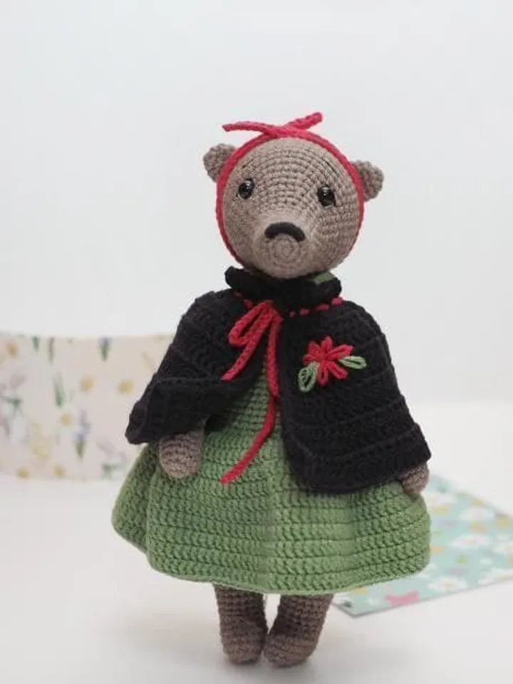 Amigurumi teddy bear crochet pattern. Teddy bear girl in vintage dress crochet pattern